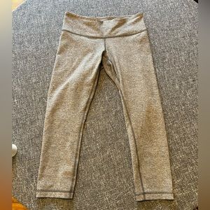 Lululemon capri leggings size 4 heather grey